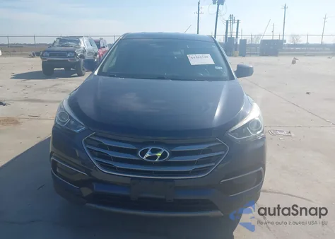 2017 Hyundai Santa Fe Sport 2.4L z USA, uszkodzony, nr VIN 5XYZT3LB8HG435433